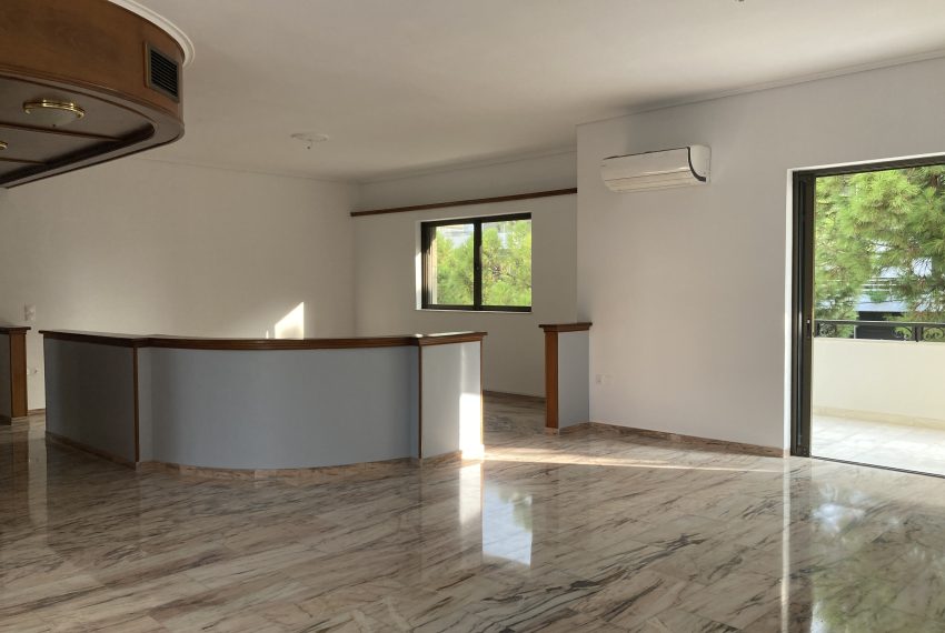 Photo 4-10-23, 17 11 04